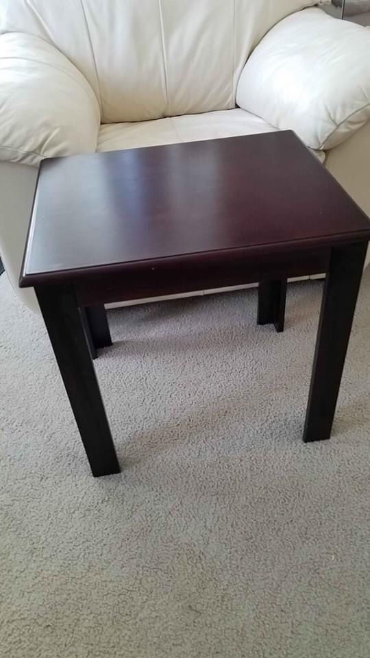 End/Side Table