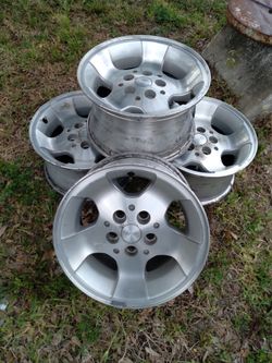 15x8 Jeep