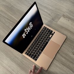2021 MacBook Air with M1 Chip 