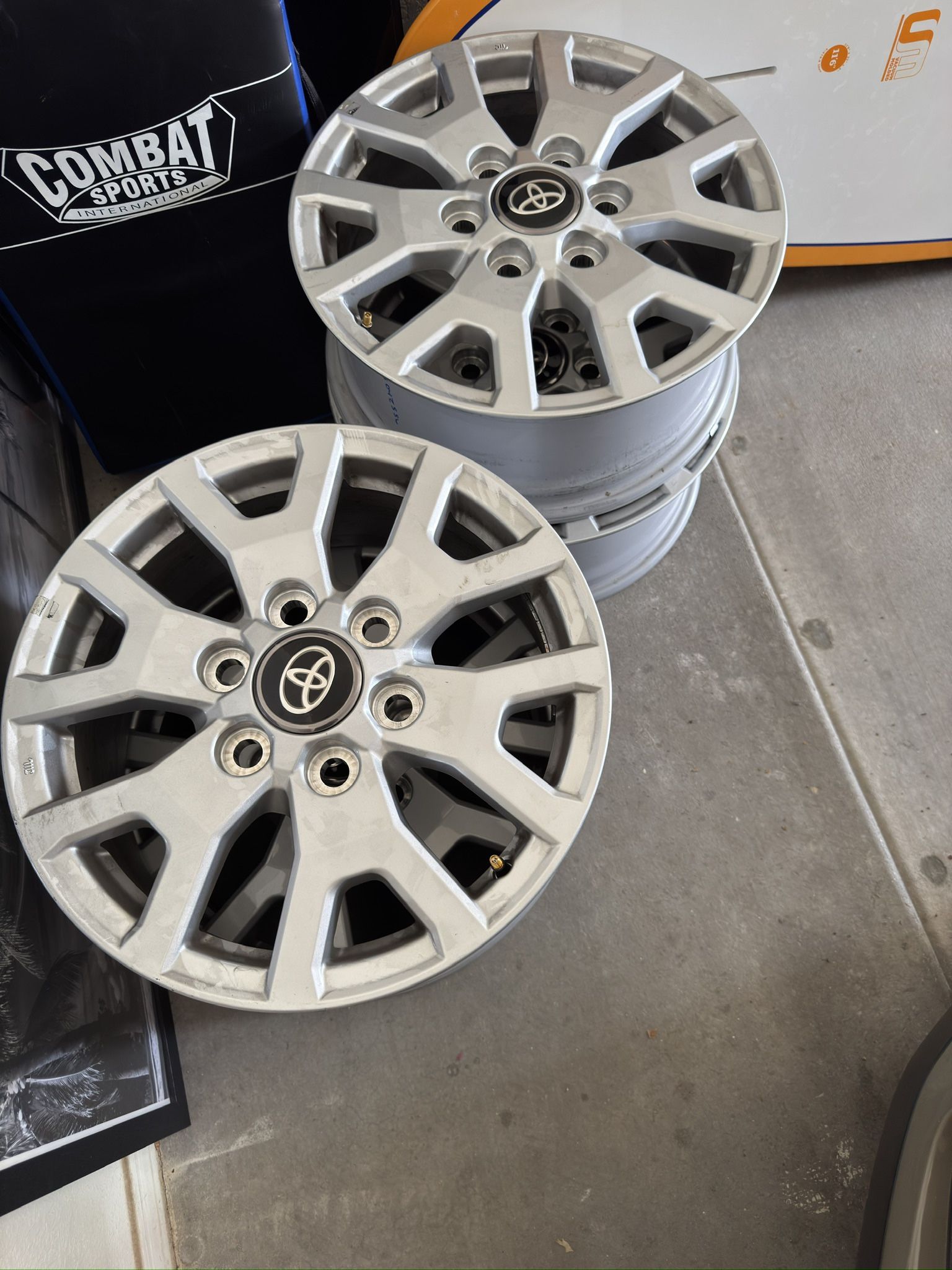 “17” OEM Toyota Tacoma SR Wheels – Excellent Condition – 2025”