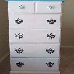 White and Blue Upright 5-Drawer Dresser