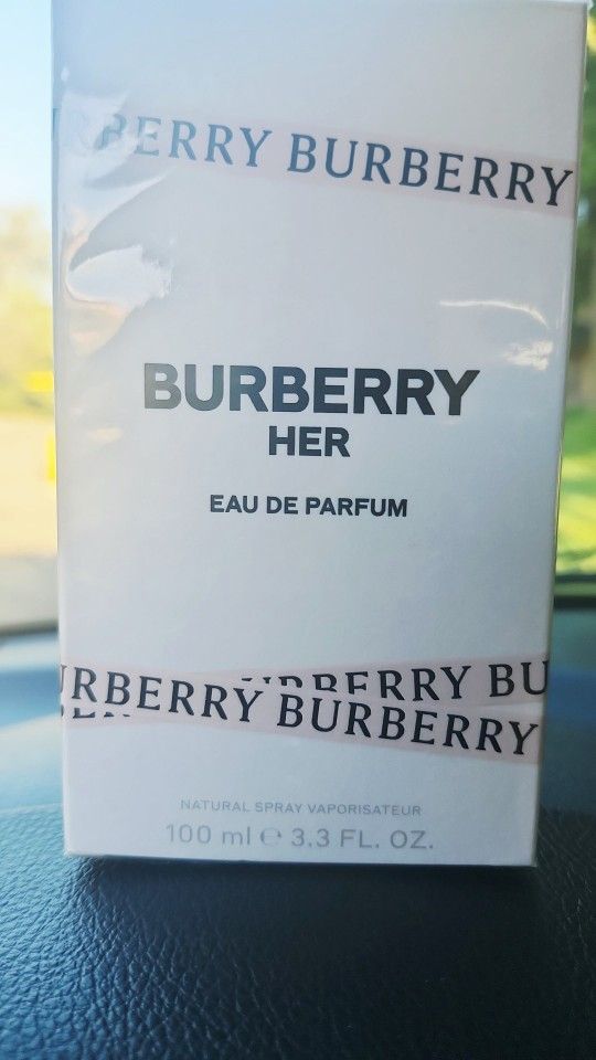 Burberry "Her▪︎ Perfume