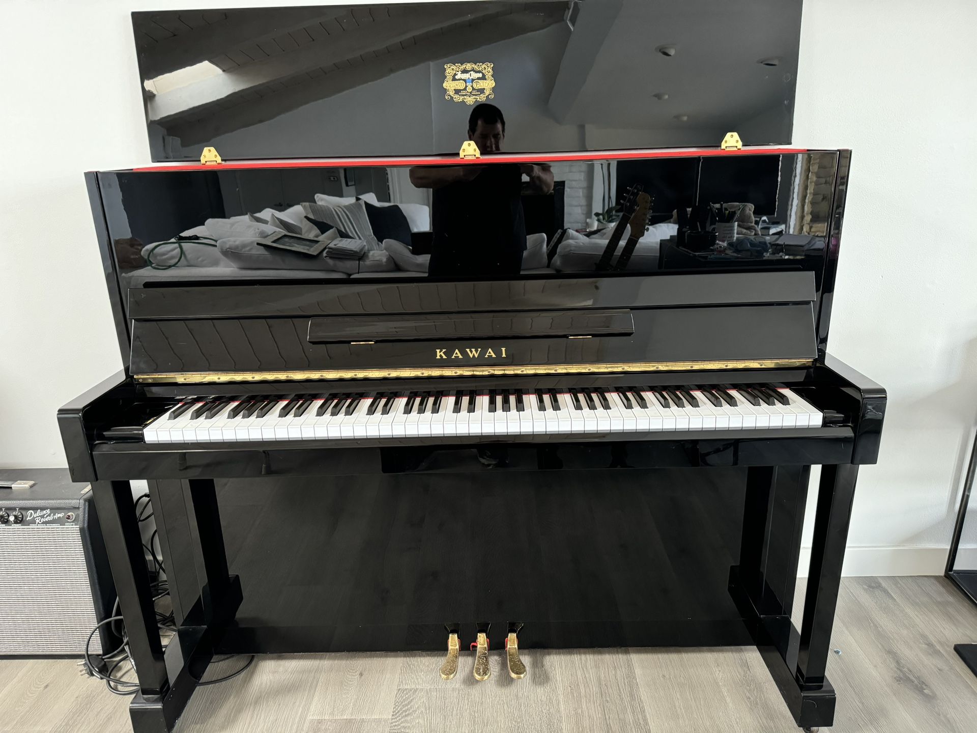 KAWAI CX-21D Upright Piano