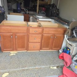 A Beautiful Vanity With Double Sink 68x21 