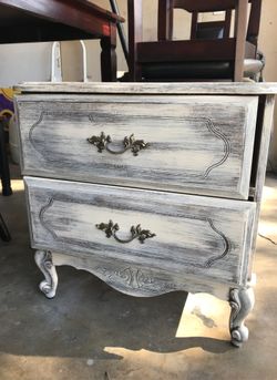 Antique style side dresser table