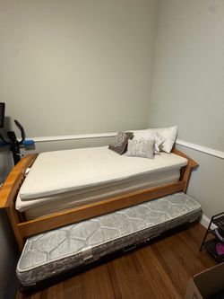 Twin trundle bed and dresser set