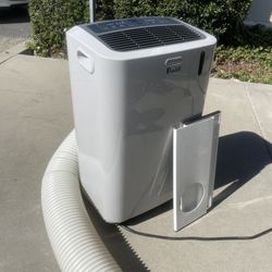 DeLonghi 12000 BTU Portable Air Conditioner Cools Up To 500sq Ft