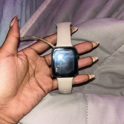 Apple Watch SE  (2nd Generation)