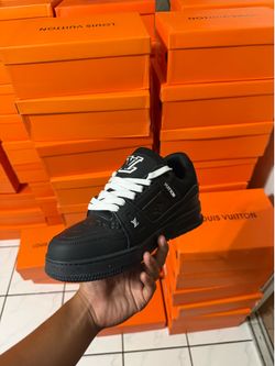 WHOLESALE LV TRAINERS