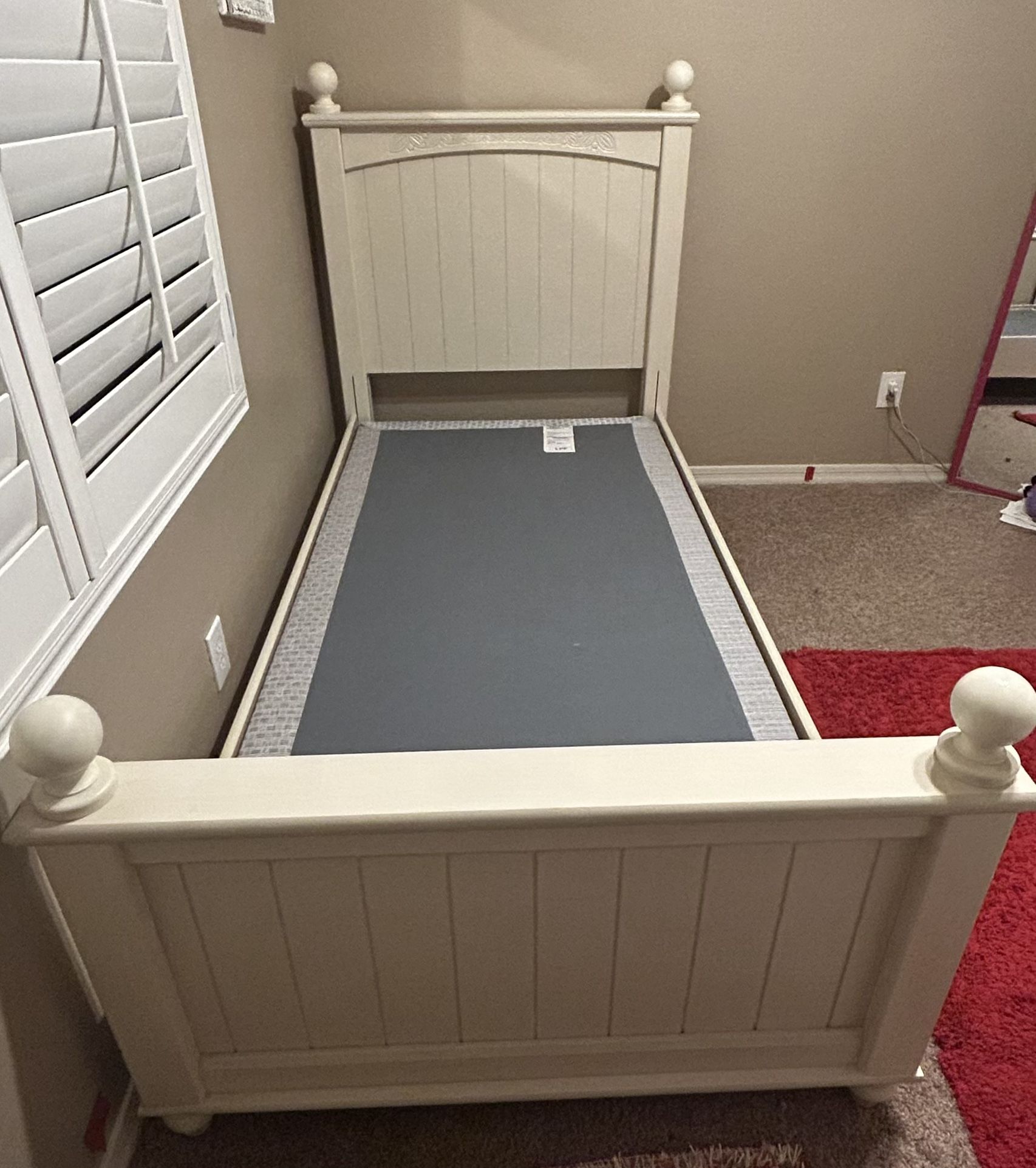 Living Spaces White Twin Bed with mattress