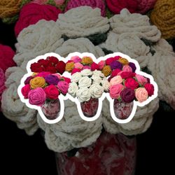 Dozen Crochet Roses In Glass Vase