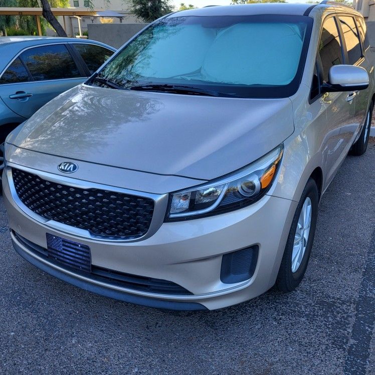 2015 KIA Sedona