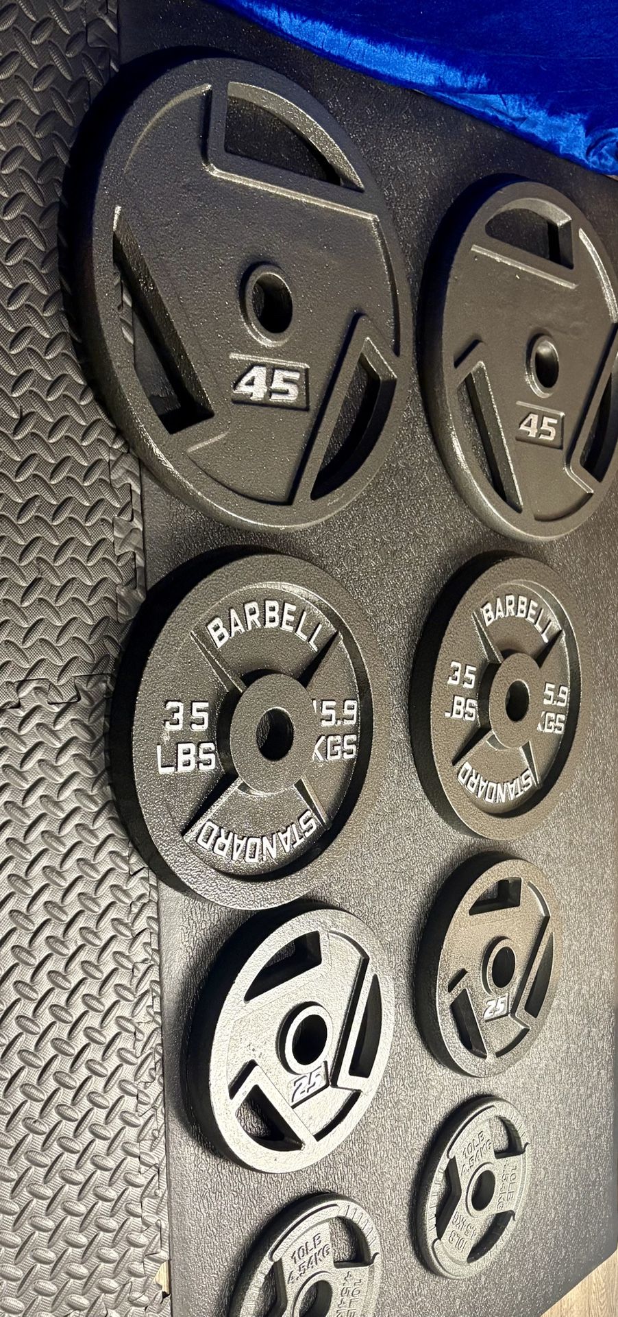 BRAND NEW Olympic Weights Plates Set: 45s, 35s, 25s & 10s . Btute#230