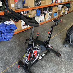  Schwinn IC3 Indoor Cycling Bike