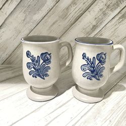 Vintage Set Of 2 Pfaltzgraff Yorktowne Pedestal Mugs Cups 4-7/8 Inch blue white