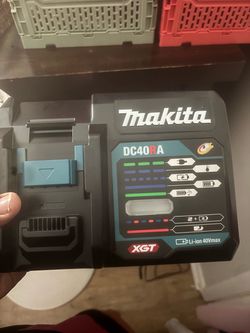 Makita Charger Deck,Electric Drill & 40V Battery