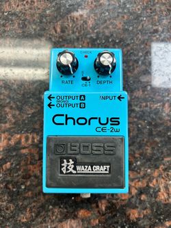 Boss chorus ce-2w guitar pedal