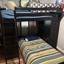 Free Twin Bunk Bed With Mattresses 