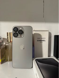 Iphone 15 Promax unlocked 256 GB Natural Titanium