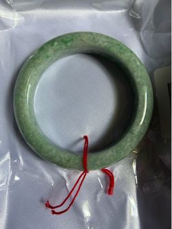 Jadeite bangle apple green color