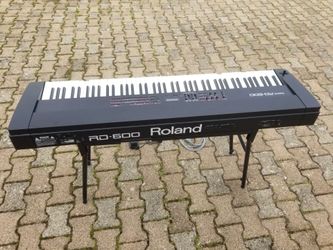 Roland RD-600