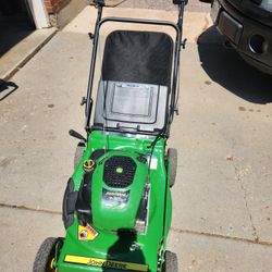 John Deere JS25 22-in Heavy Duty Commercial / Residential Self-propelled 22in Lawn Mower 6.75 HP 190cc