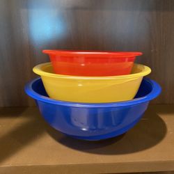 Vintage 1980’s Clear Bottom Pyrex Bowls