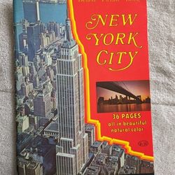 Vintage 1960s 1970s City of New York souvenir brochure 36 pages of color photos. Authentic original. Empire State building, Times square, Statue 