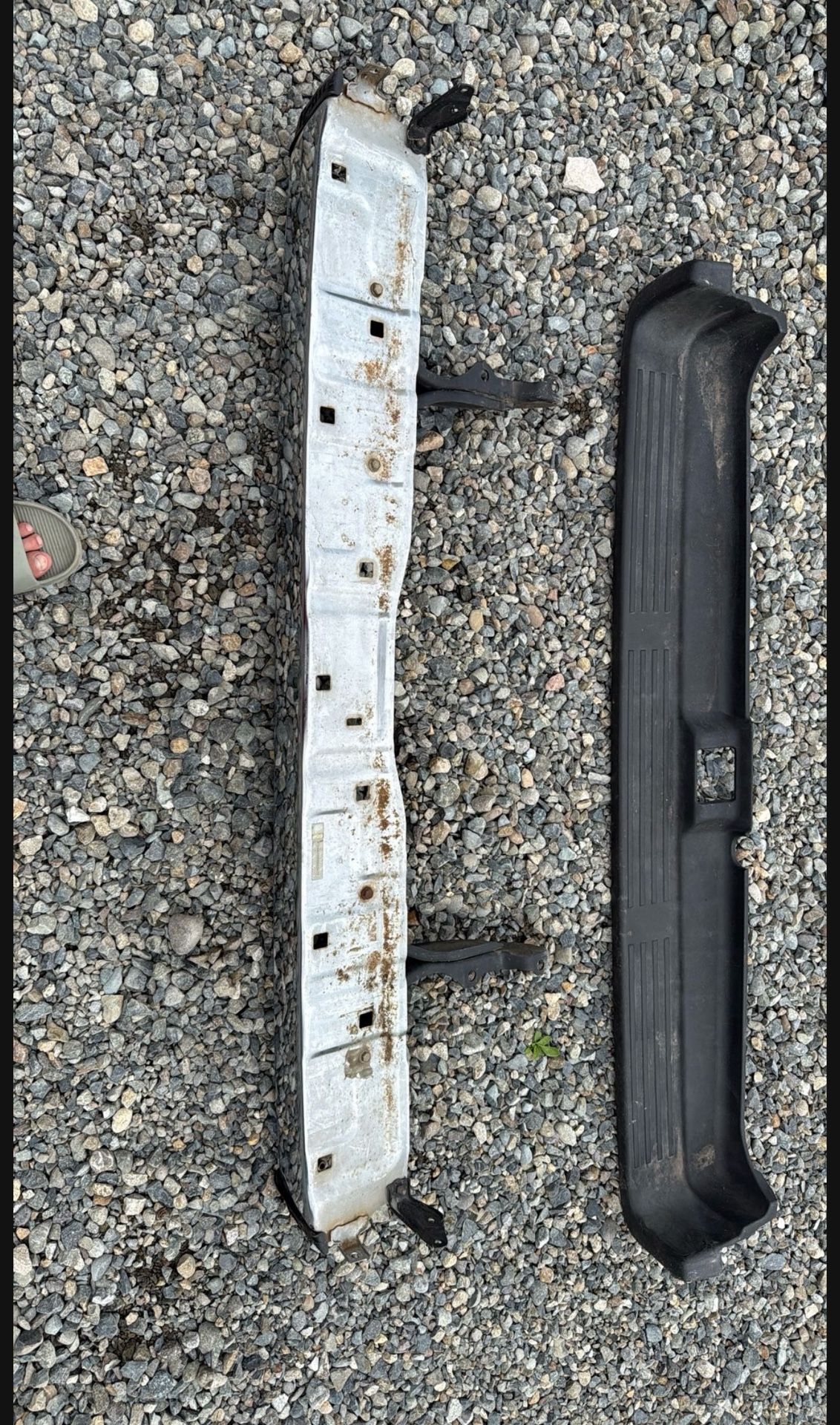 97 4Runner OEM rear bumper with step pad