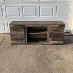 Entertainment Media Center 