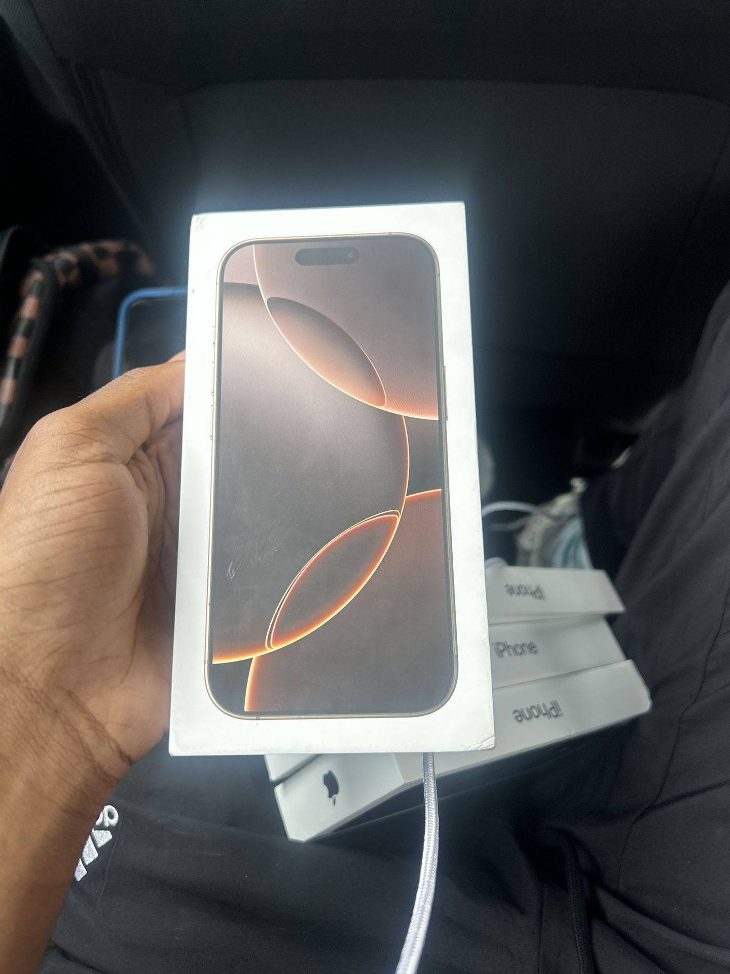 IPHONE 16 PRO