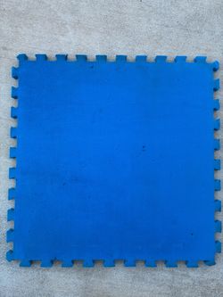 30 Blue Foam Interlocking Floor Tile $1 for 1