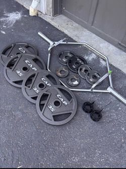 Hex Bar, Cap Plates 45lb,35lb,10lb,5lb,2.5lb sets. Plus Clips