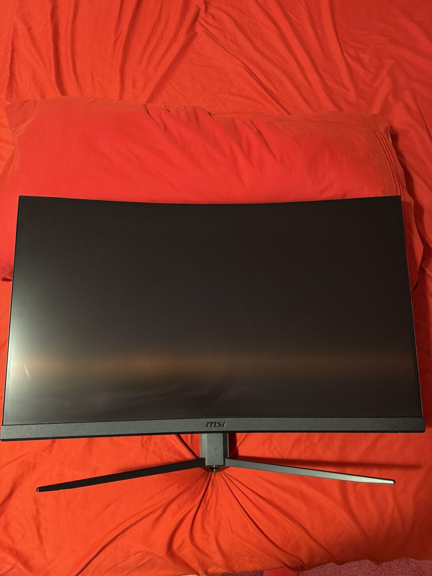 32 Inch Curved MSI Monitor