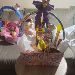 EASTER BASKETS