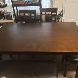  KITCHEN TABLE AND 4 CHAIRS AND BENCH