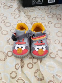 Elmo Shoes Size 4