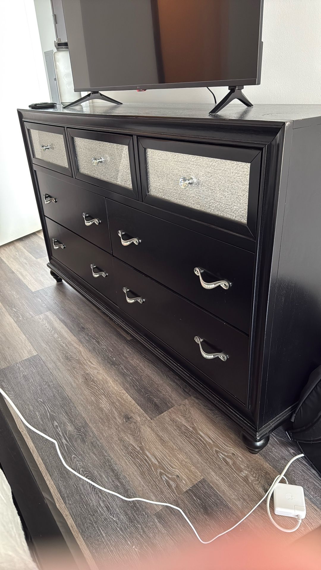 Free dresser