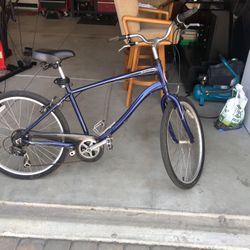 Schwinn seven speed cruiser bike with street tires