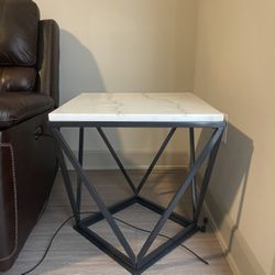 White Marble End Tables And Coffee Table