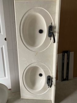 Bathroom countertop