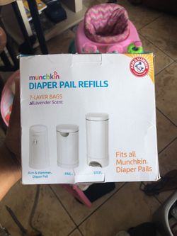 Diaper pail, 20 bags and carbon filters