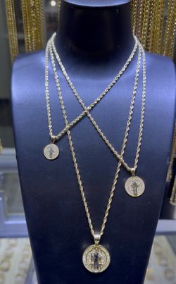 10K Saint Benedict Chain Set