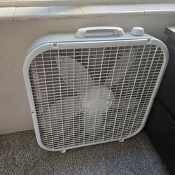 Lasko Box Fan