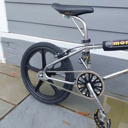 VINTAGE Old School Mongoose BMX for Sale in Alexandria, VA VINTAGE Old School Mongoose BMX for Sale in Alexandria, VA