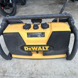 dewalt 18v battery charger and stereo combo