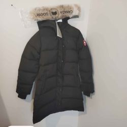 Women's Canada Goose Jackets 