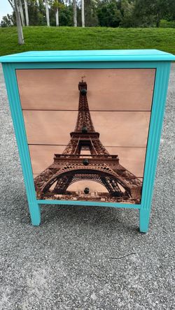 Bedside/Nightstand Paris Eiffel Tower
