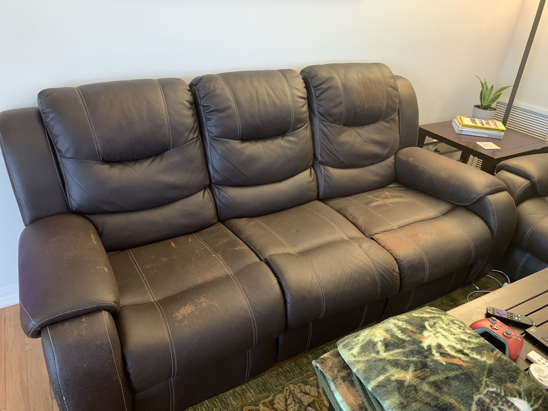 Reclining Sofa