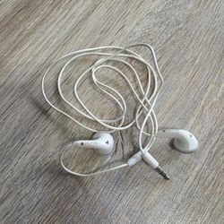 Sony PSP Wired Earbuds Headphones to Audio Aux 3.5mm Stereo Jack, White